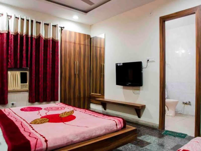 Hotel Kanha Indore Eksteriør billede
